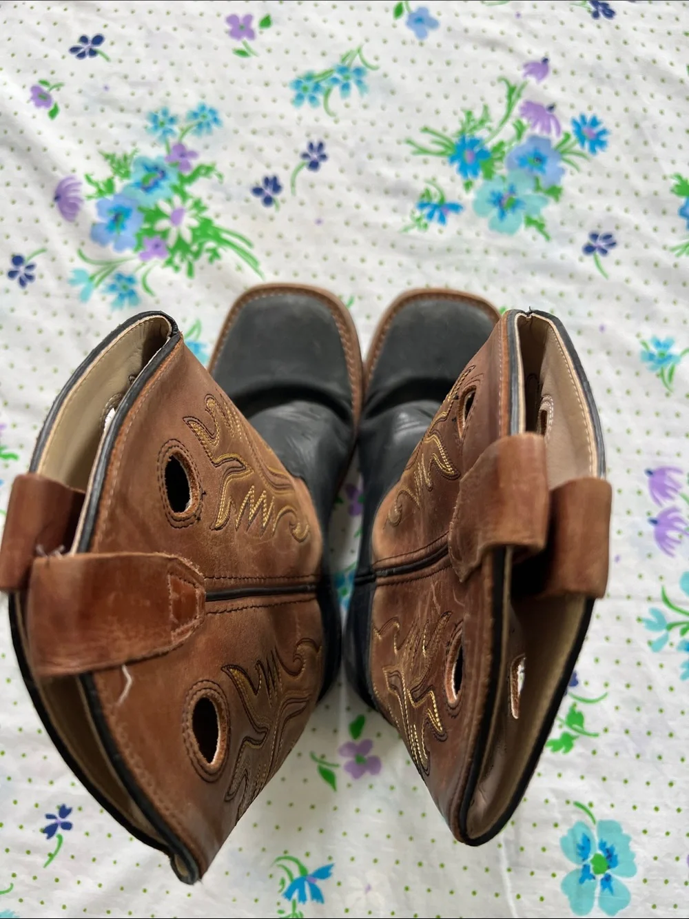 Cody James (?) Big Kids Cowboy Boots Two Tone - 3 - D